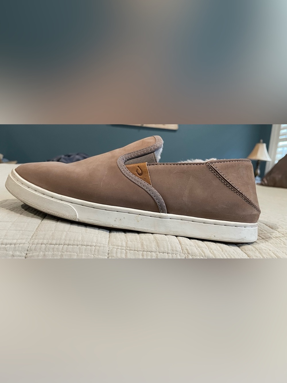 Olukai Pehuea Heu Women’s 9 Shearling Lined Leather Slip-On Shoes Taupe